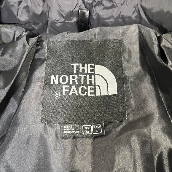 The North Face Men's White Puffer Jacket - Picture 3 of 7